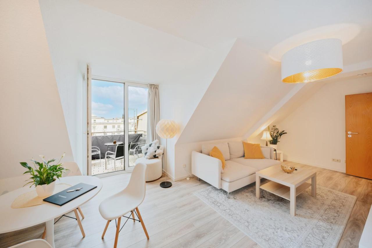 Bliss Place - Serviced Apartment - Arbeitsplatz, Zentral, Kueche, Waschmaschine, Smarttv Magdeburgo Exterior foto