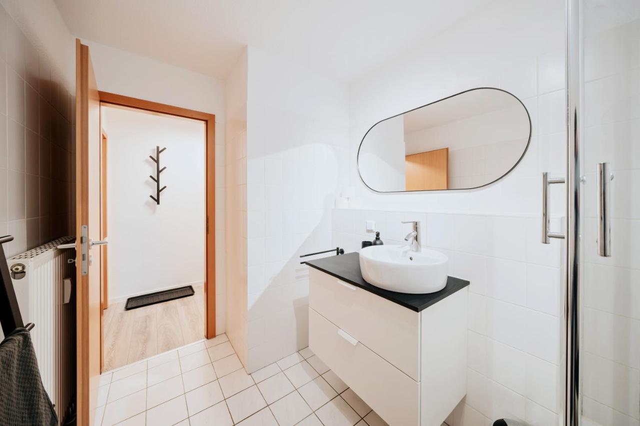 Bliss Place - Serviced Apartment - Arbeitsplatz, Zentral, Kueche, Waschmaschine, Smarttv Magdeburgo Exterior foto