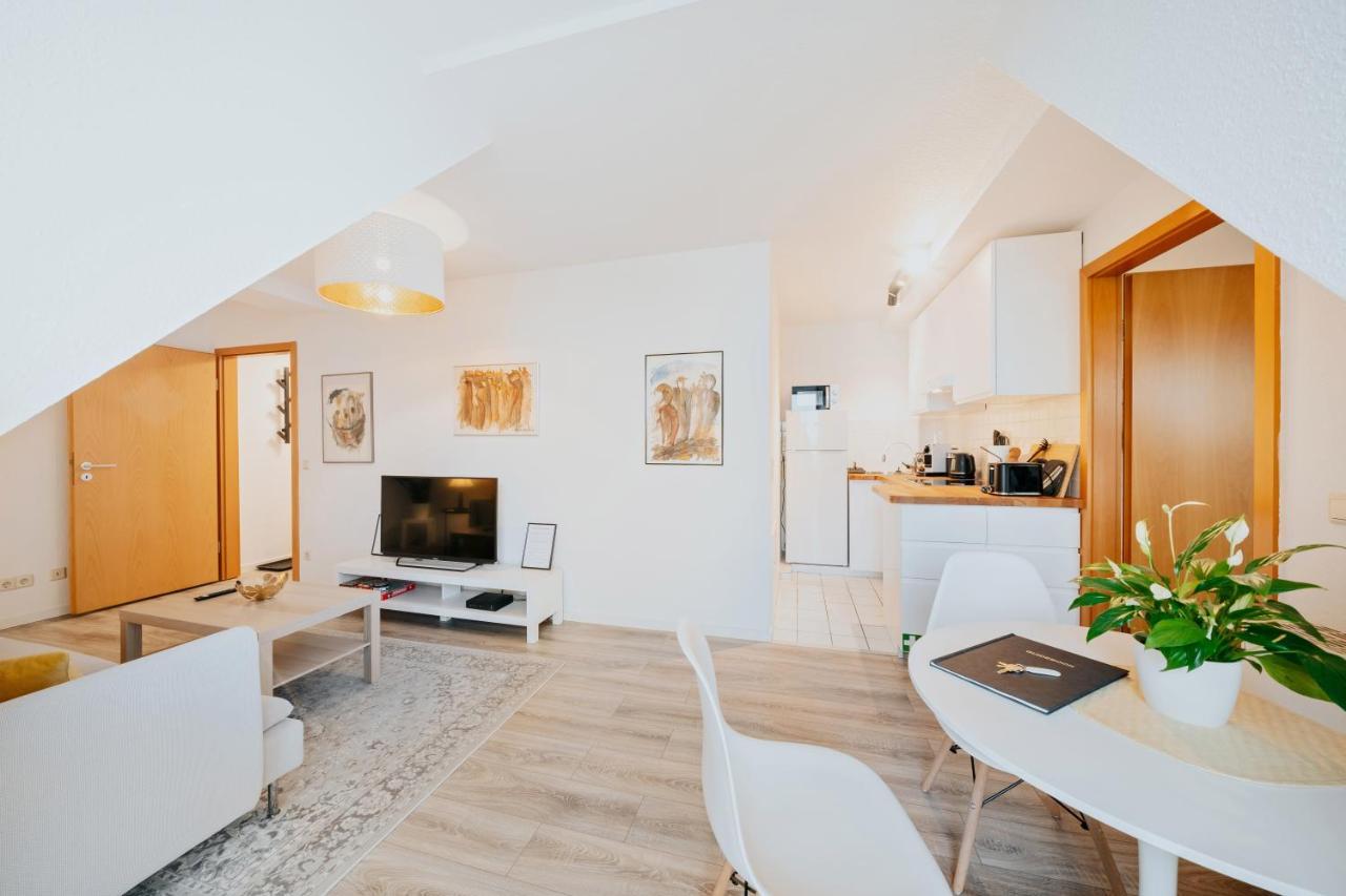 Bliss Place - Serviced Apartment - Arbeitsplatz, Zentral, Kueche, Waschmaschine, Smarttv Magdeburgo Exterior foto
